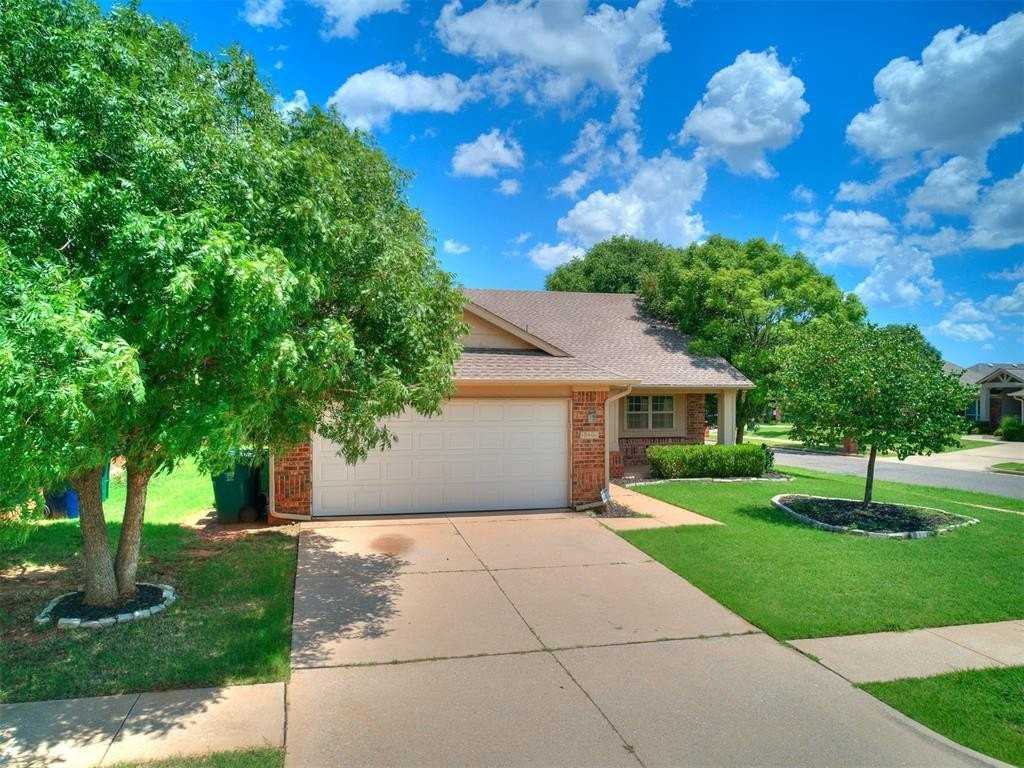 18100 Calle Way - Photo 3 of 43