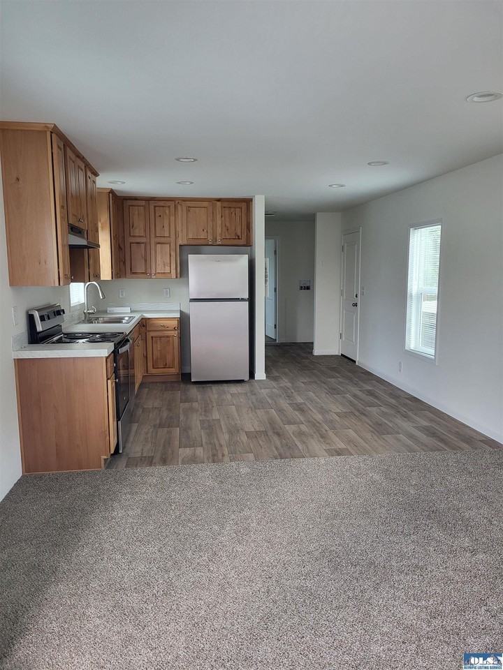 340 W Prairie St Trlr 11 - Photo 3 of 6