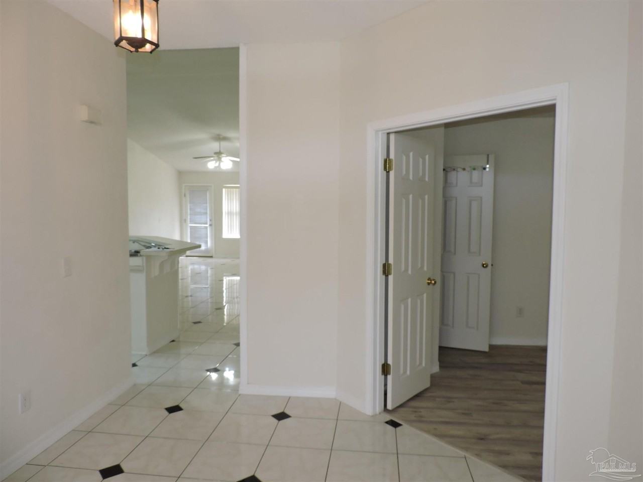 1781 Silas Cir - Photo 4 of 34