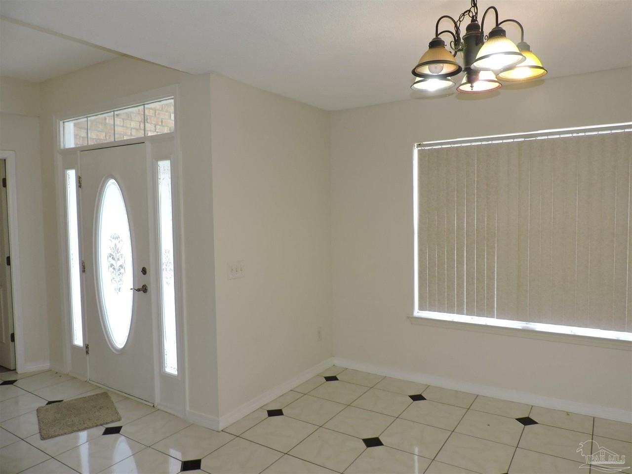 1781 Silas Cir - Photo 5 of 34