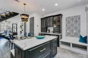featured image of 314 E Belmont St