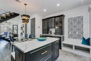 314 E Belmont St - Photo 1 of 1