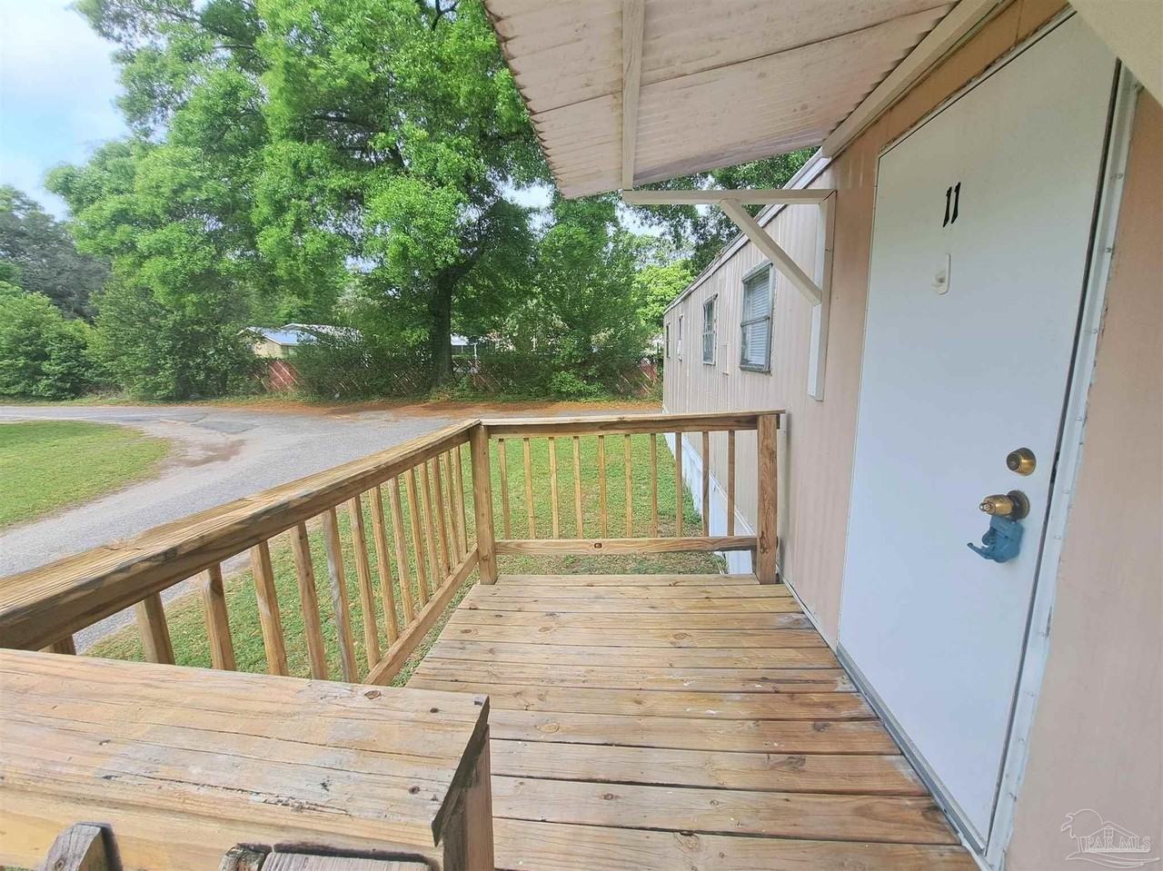 2821 Hillcrest Ave #11 - Photo 2 of 18