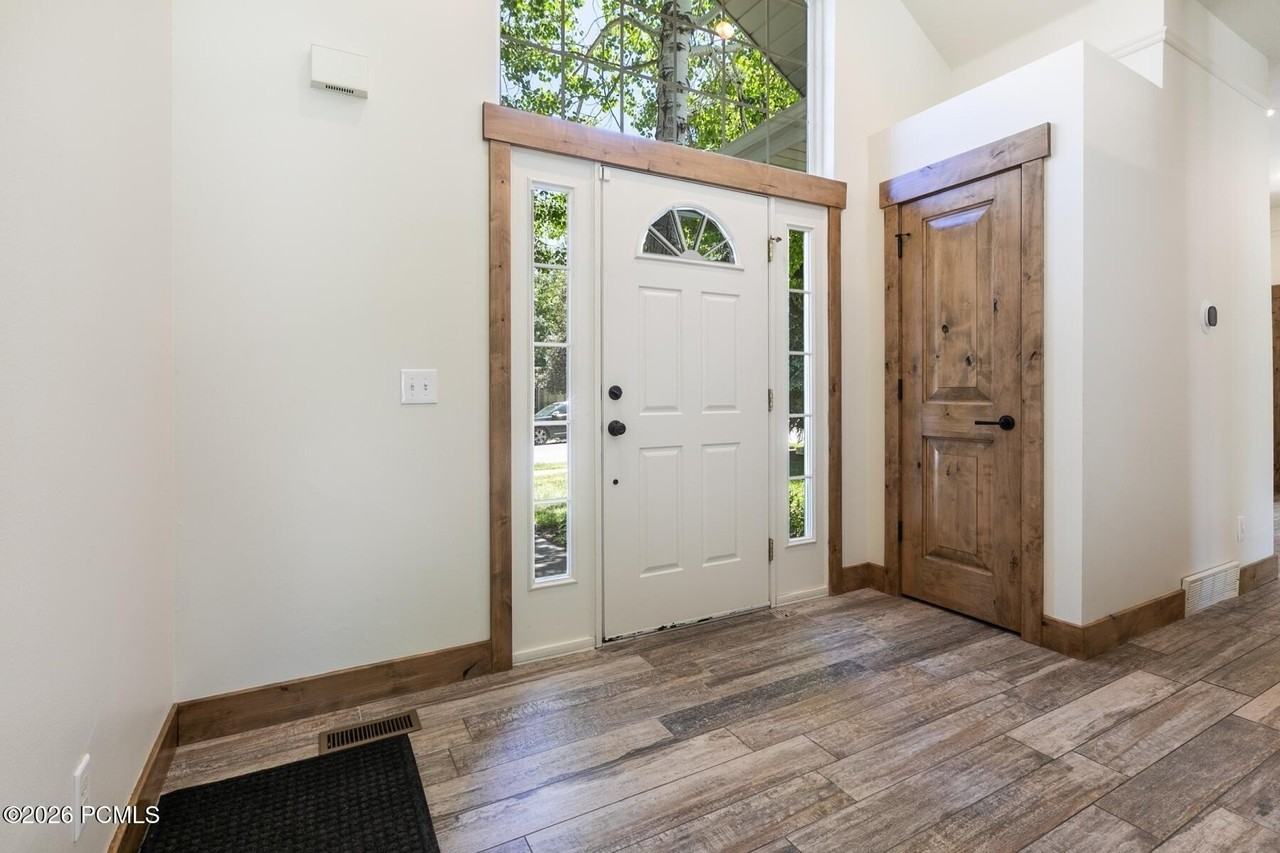 1477 Rio Grande Rd - Photo 3 of 18