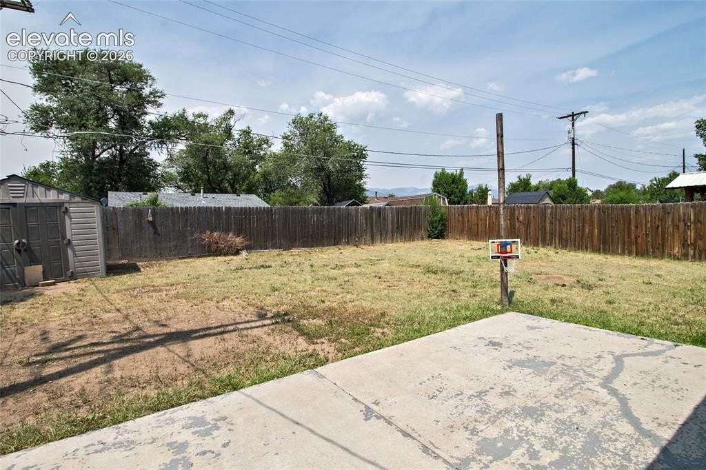 2226 Bison Dr - Photo 3 of 19