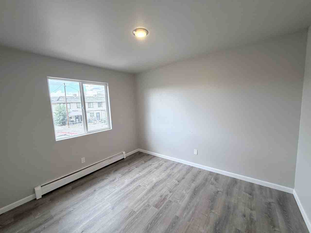 3246 Downey Ct #4 - Photo 4 of 10