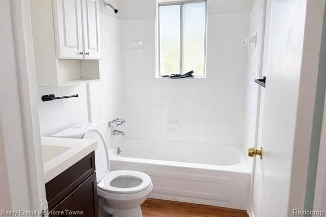 1381 E Chesterfield St - Photo 7 of 10