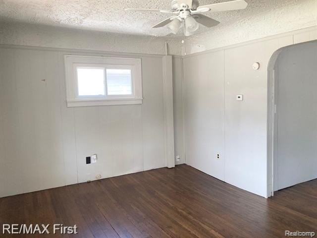 23360 Carlisle Ave - Photo 5 of 12