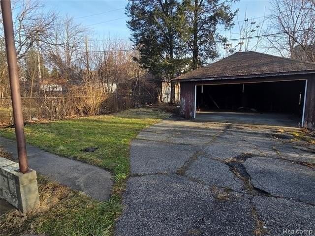 5274 Nottingham Rd - Photo 3 of 22