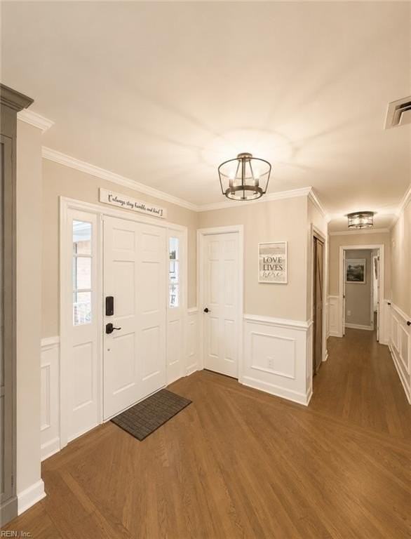 1360 Sycamore Rd - Photo 4 of 45