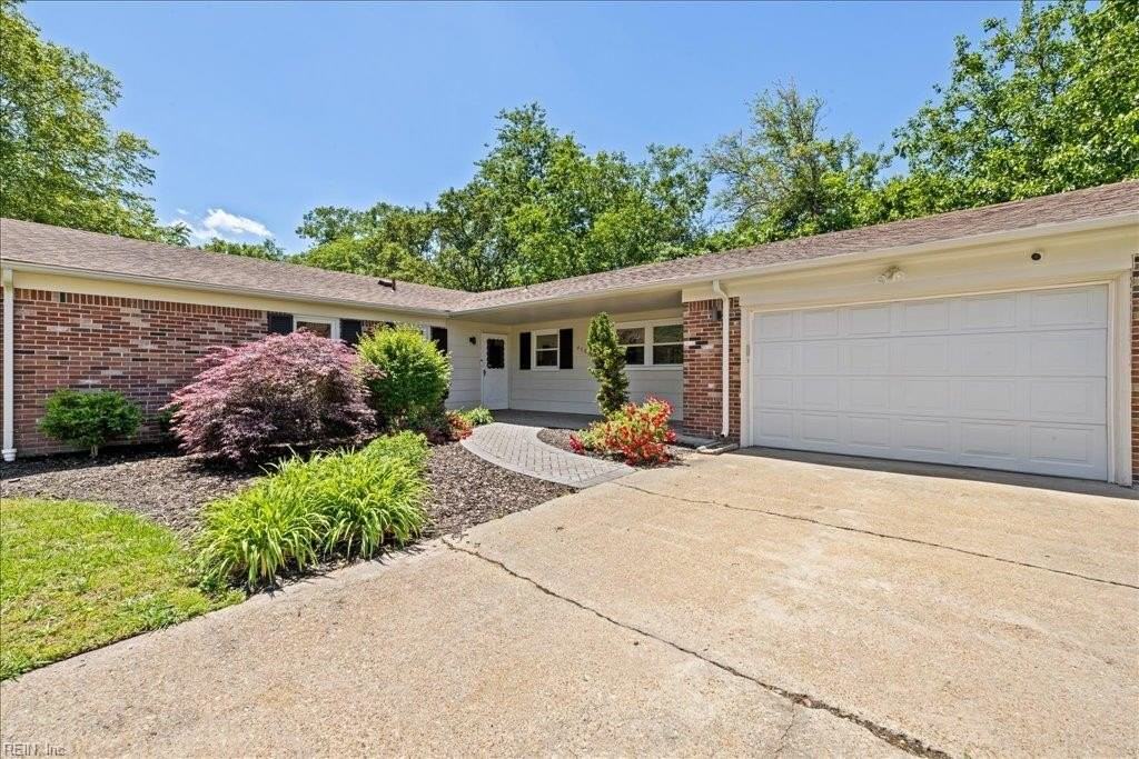 4783 Rosecroft St - Photo 2 of 40
