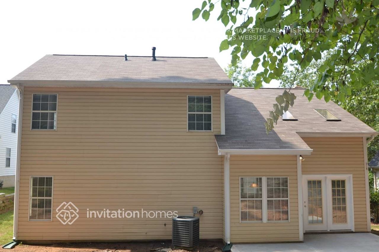 14736 Sapphire Ln - Photo 2 of 3