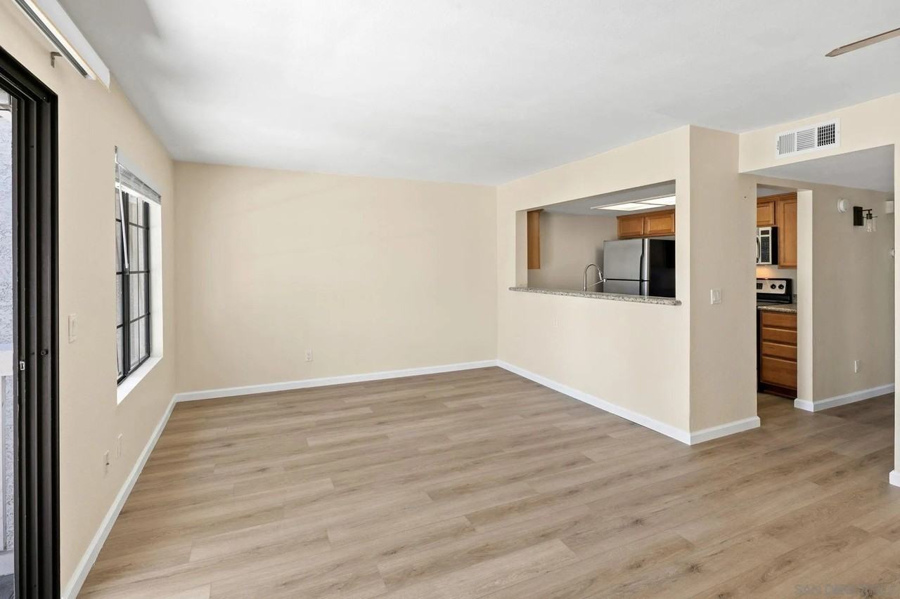 14996 Avenida Venusto #28 - Photo 6 of 37
