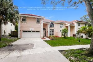 featured image of 10225 Panama St
