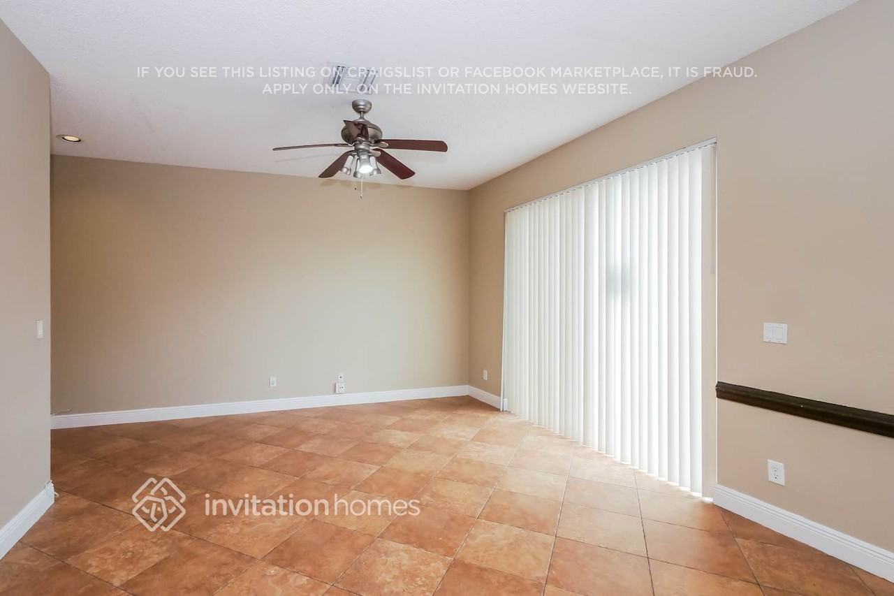10225 Panama St - Photo 4 of 18
