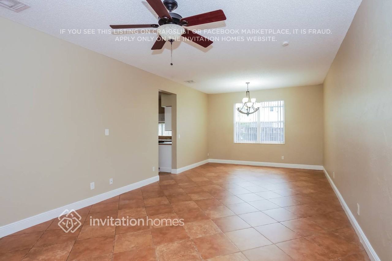10225 Panama St - Photo 6 of 18