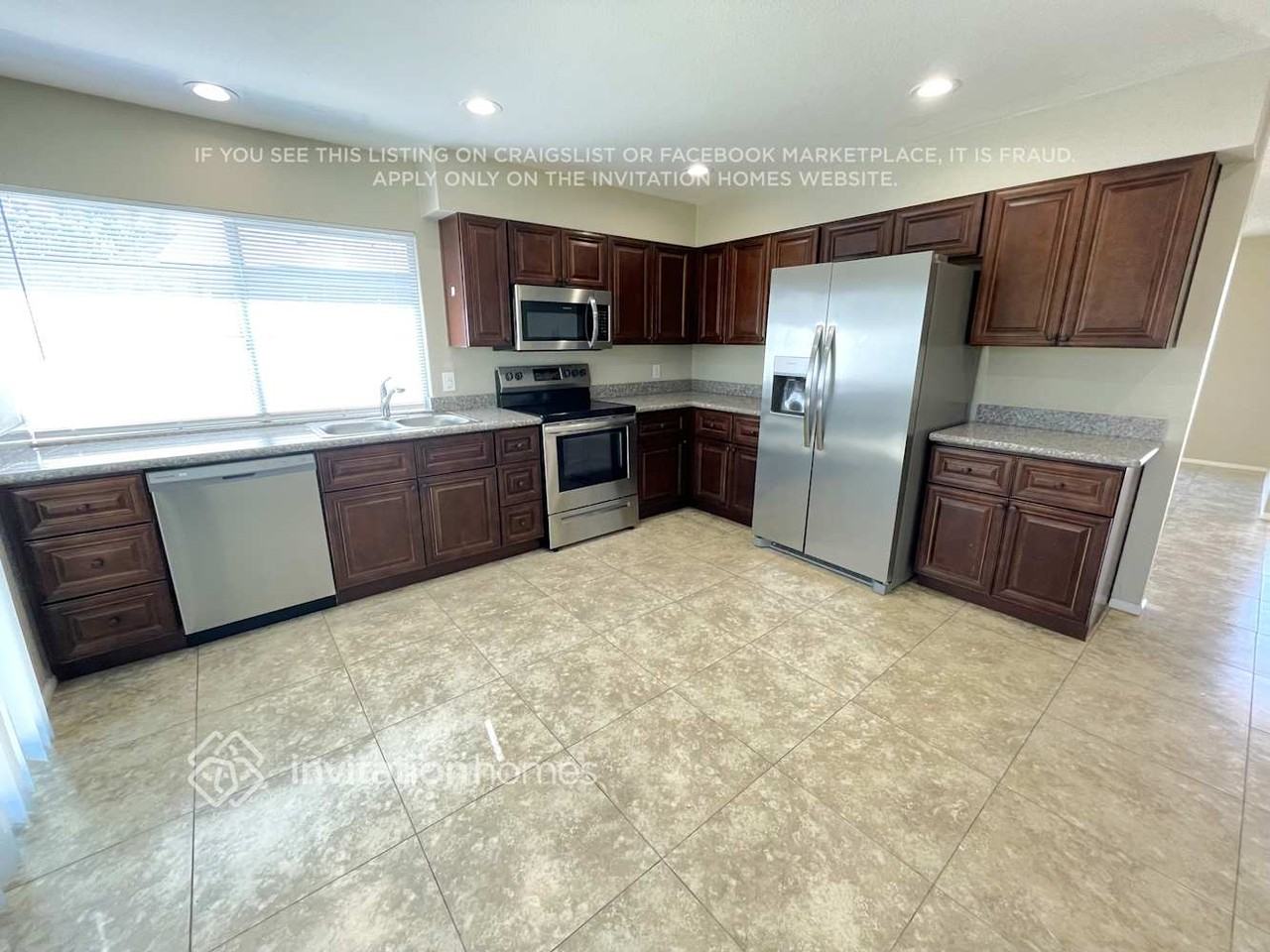 5629 W Puget Ave - Photo 5 of 12
