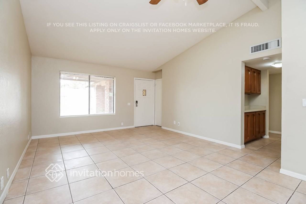 1254 E Indigo St - Photo 3 of 17