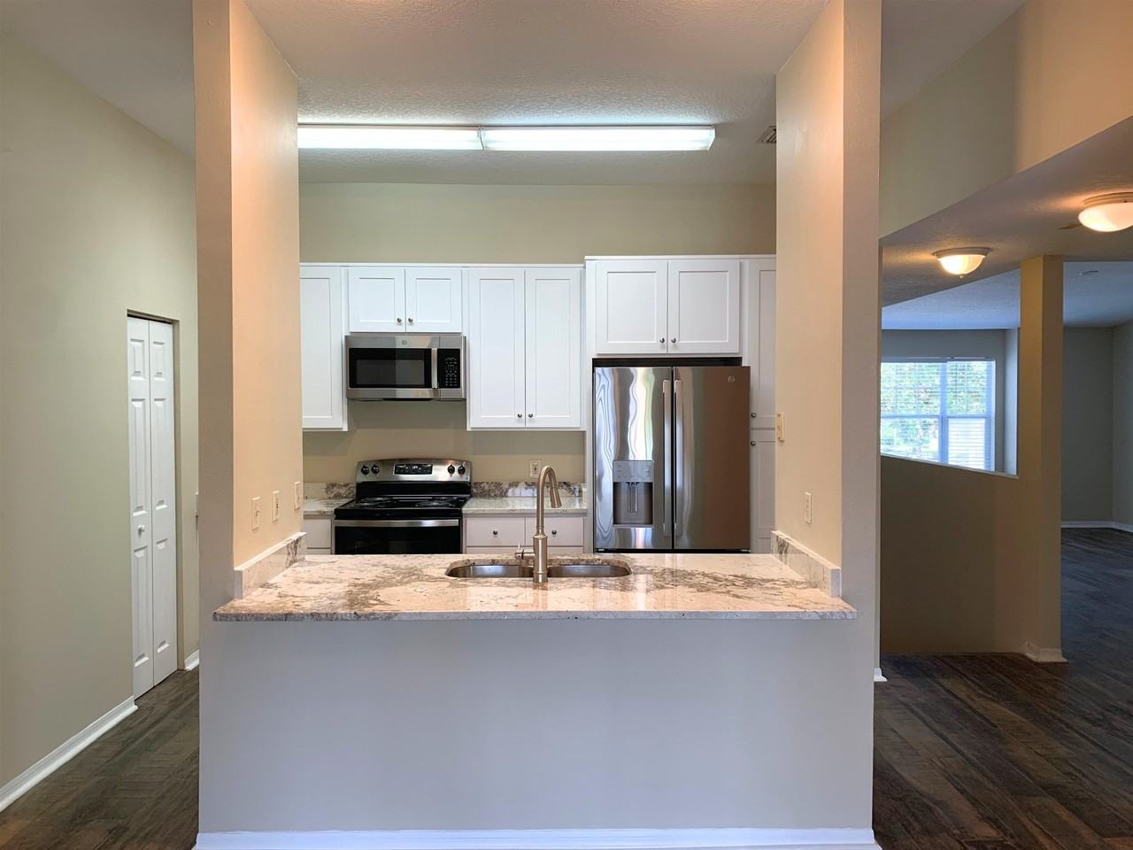 19207 Harbour Vista Cir - Photo 6 of 28