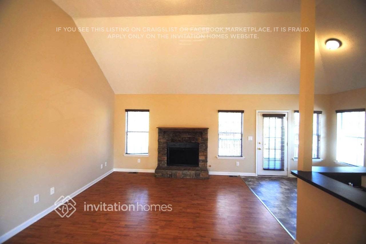 4088 Water Hole Ct - Photo 2 of 11