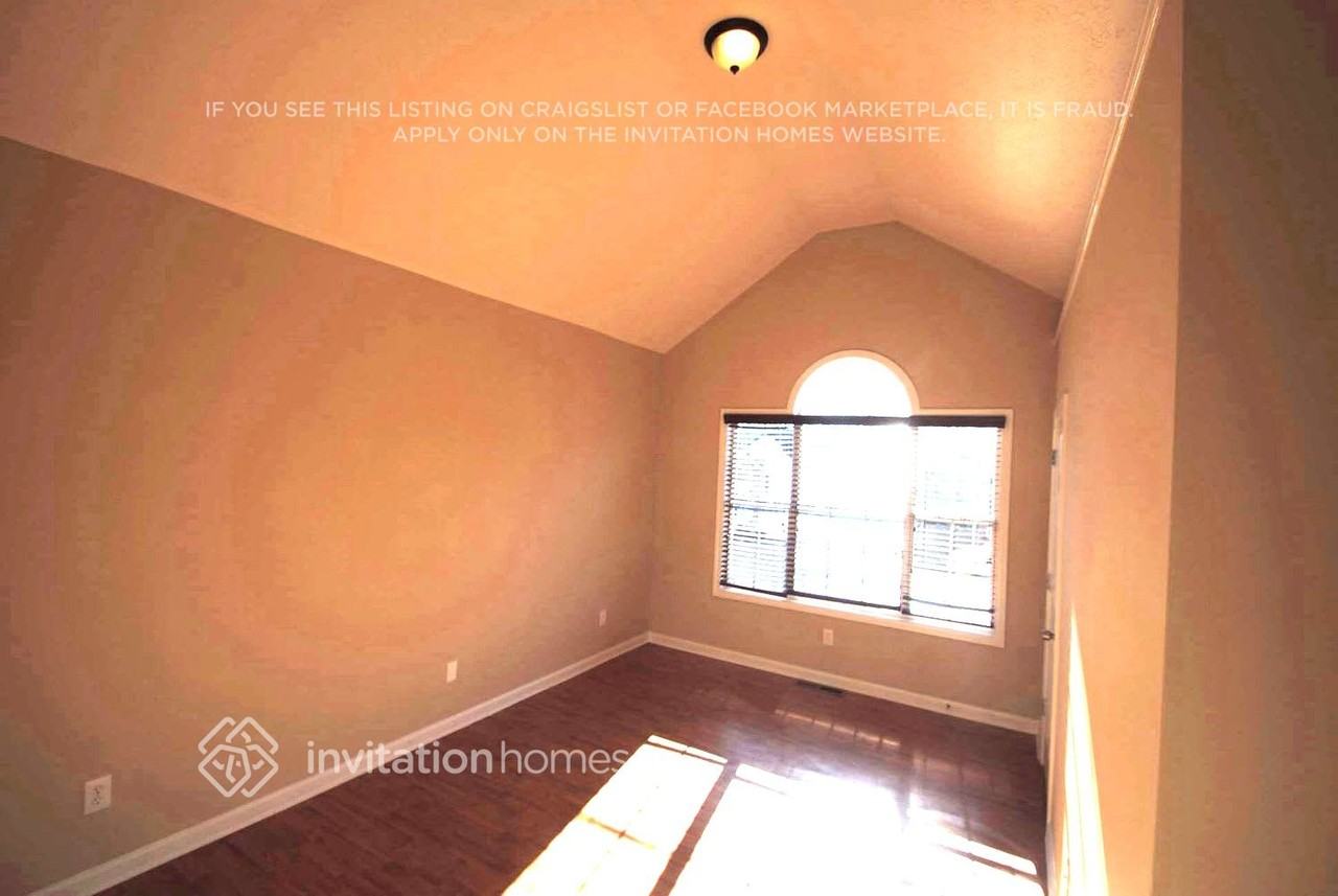 4088 Water Hole Ct - Photo 5 of 11