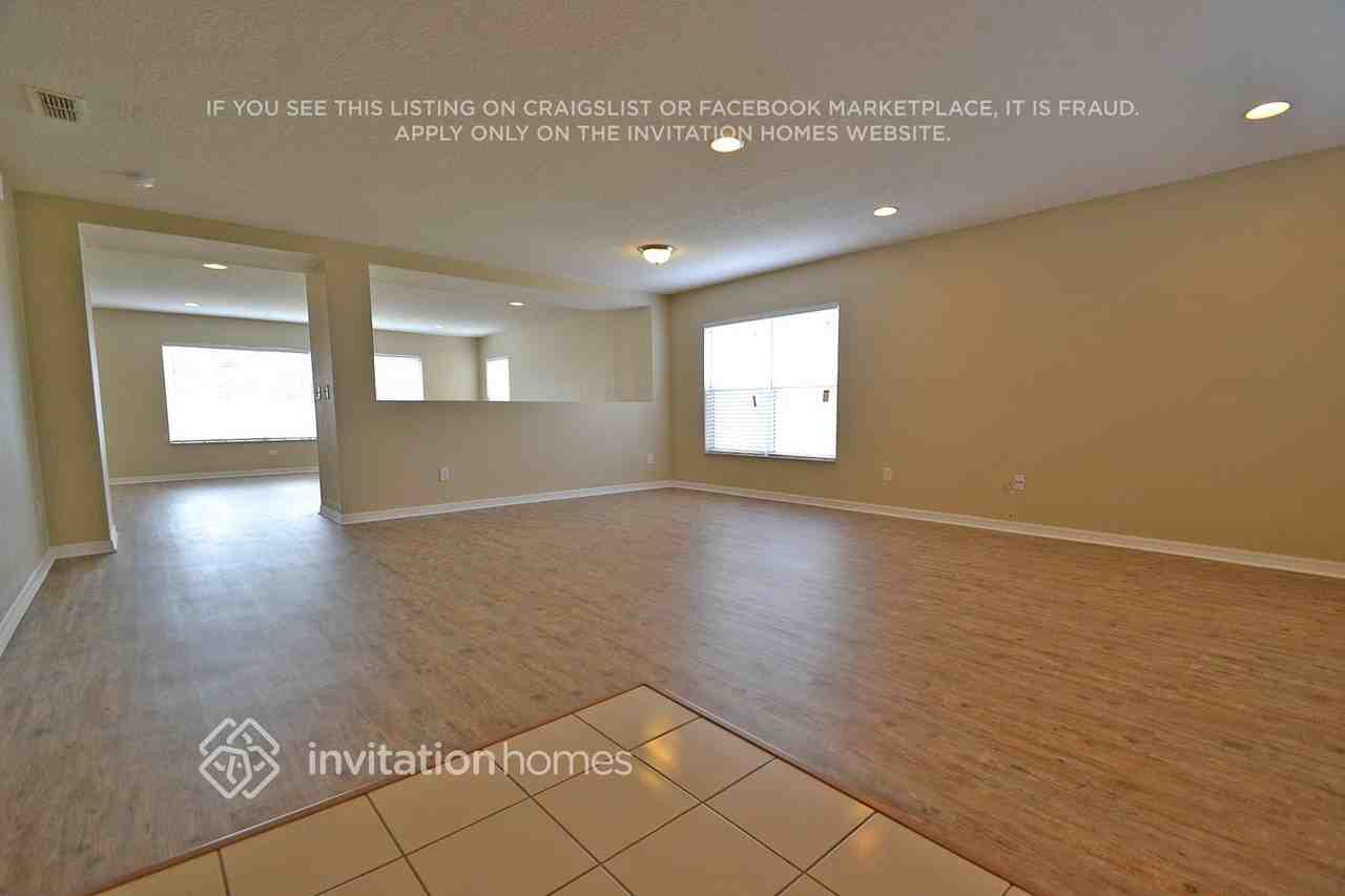 13630 Podocarpus Ln - Photo 2 of 11