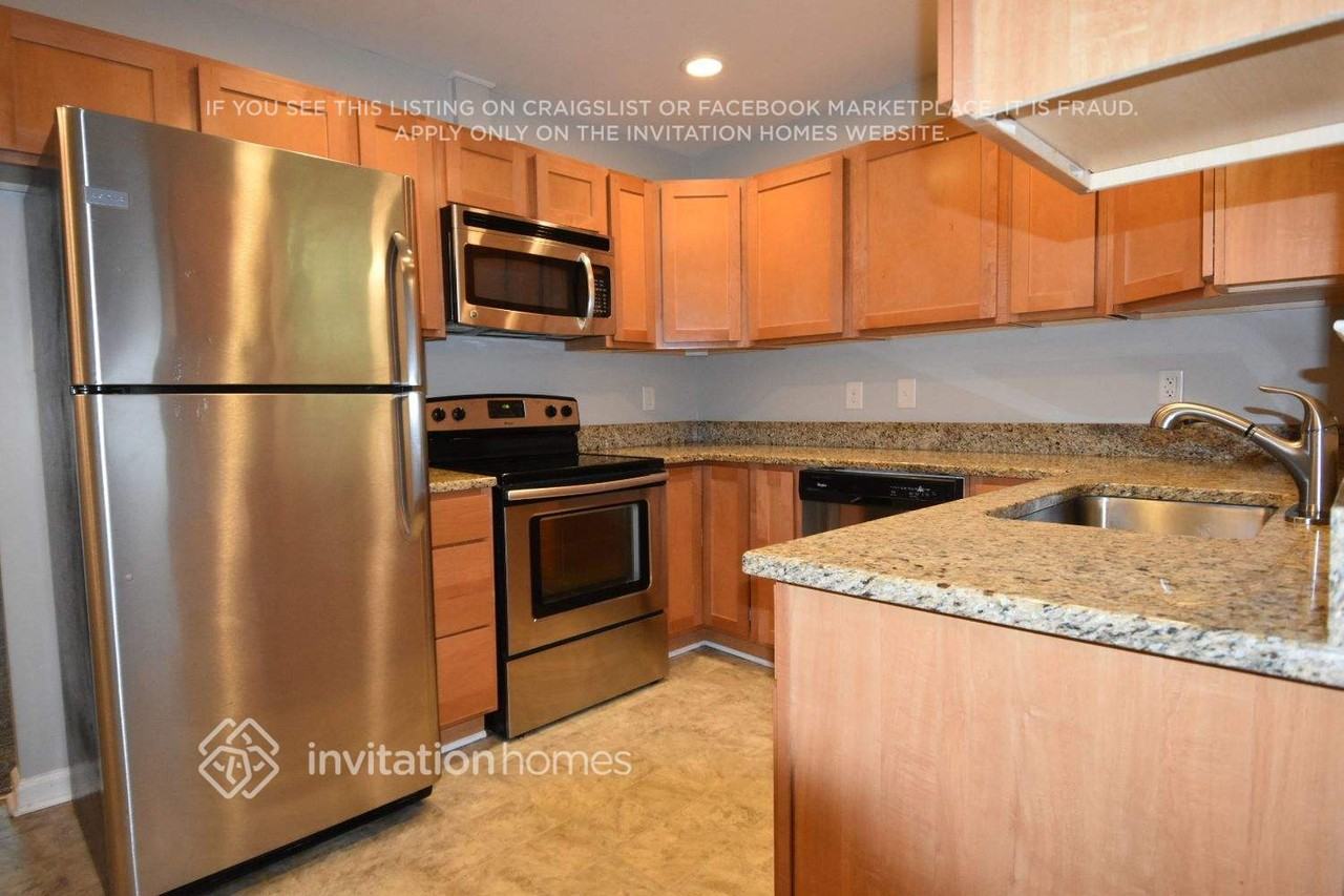 1103 Springview Trl - Photo 4 of 13
