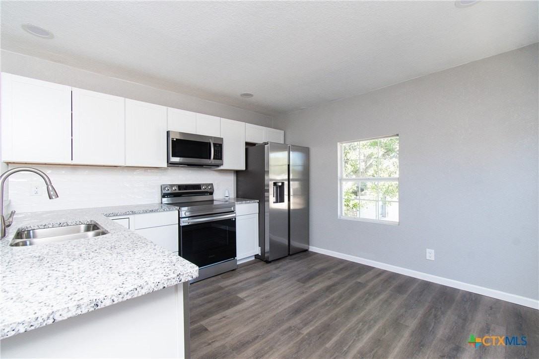 605 N Main St - Photo 6 of 20