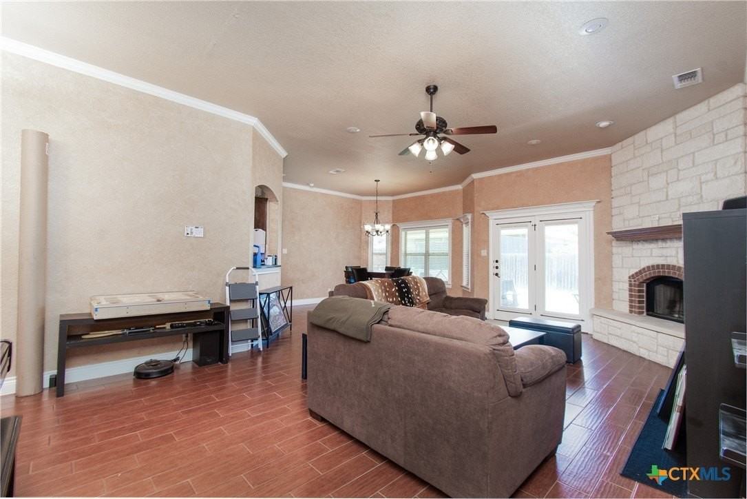 2513 Jackson Dr - Photo 4 of 23