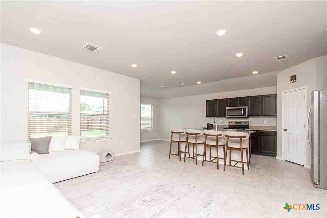 1309 Prairie Clover Rd - Photo 4 of 21