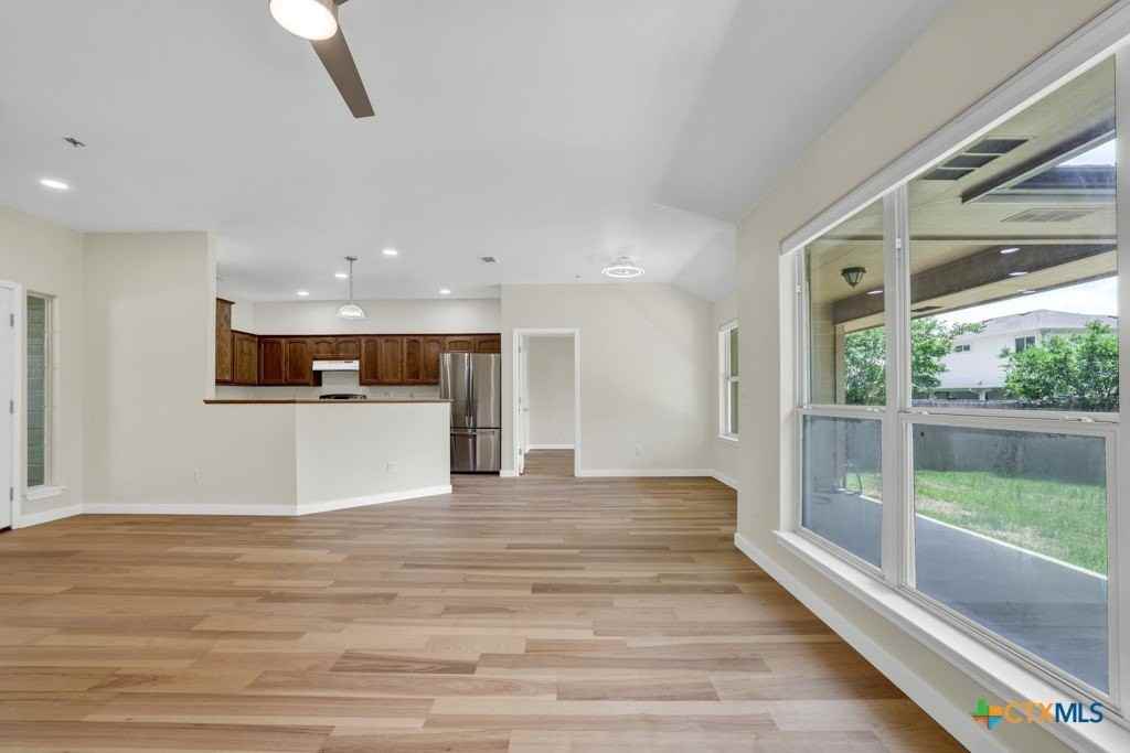 2116 Bentwood Dr - Photo 7 of 28