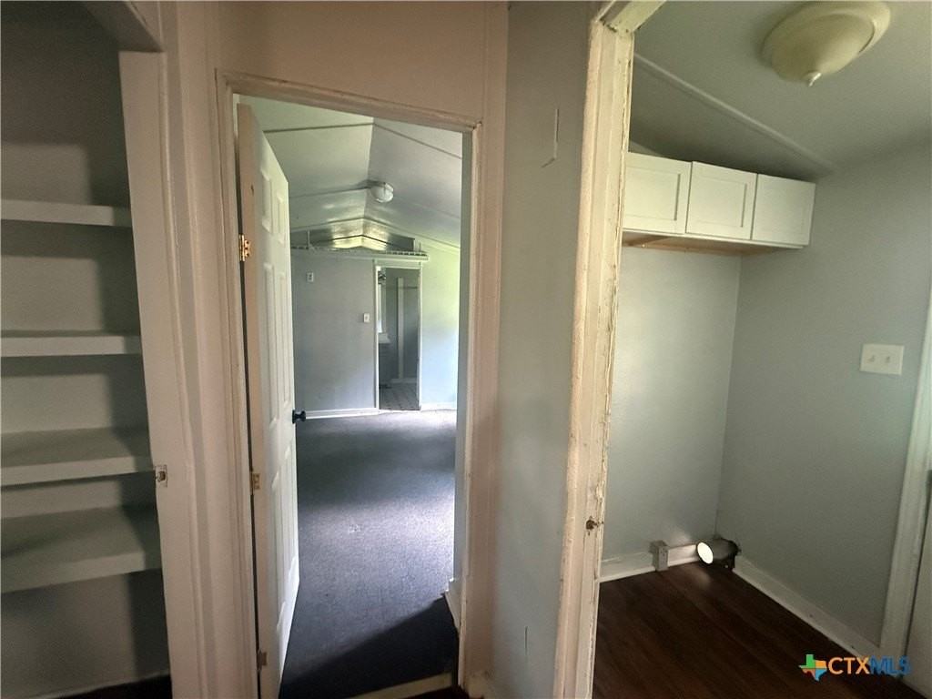 410 W North St #412 - Photo 4 of 10
