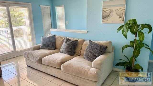 108 W Capricorn Dr - Photo 6 of 42