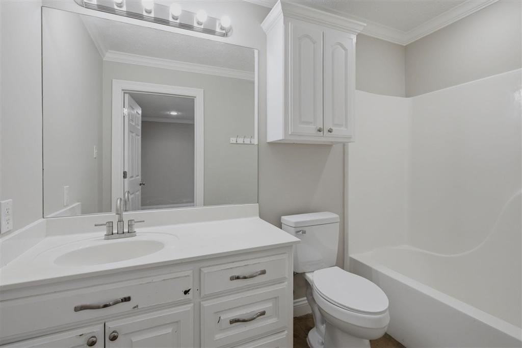 1906 19th St - Photo 7 of 15
