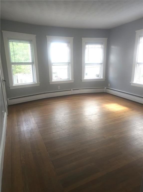 256 Japonica St - Photo 7 of 18