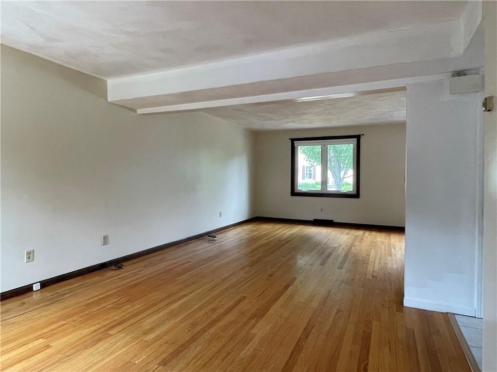 42 Dante Ave - Photo 6 of 14