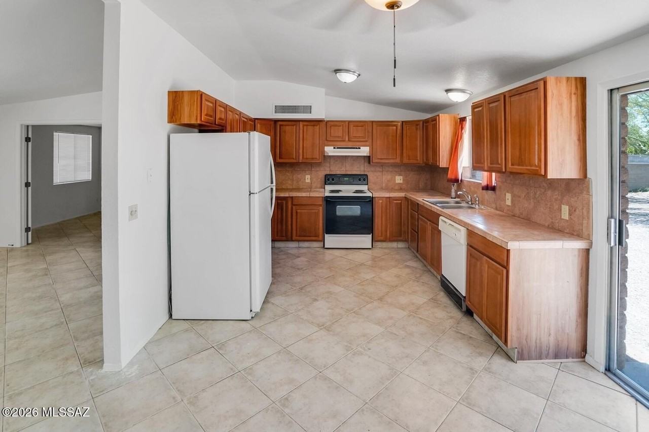7791 N John Paul Jones Ave - Photo 7 of 14
