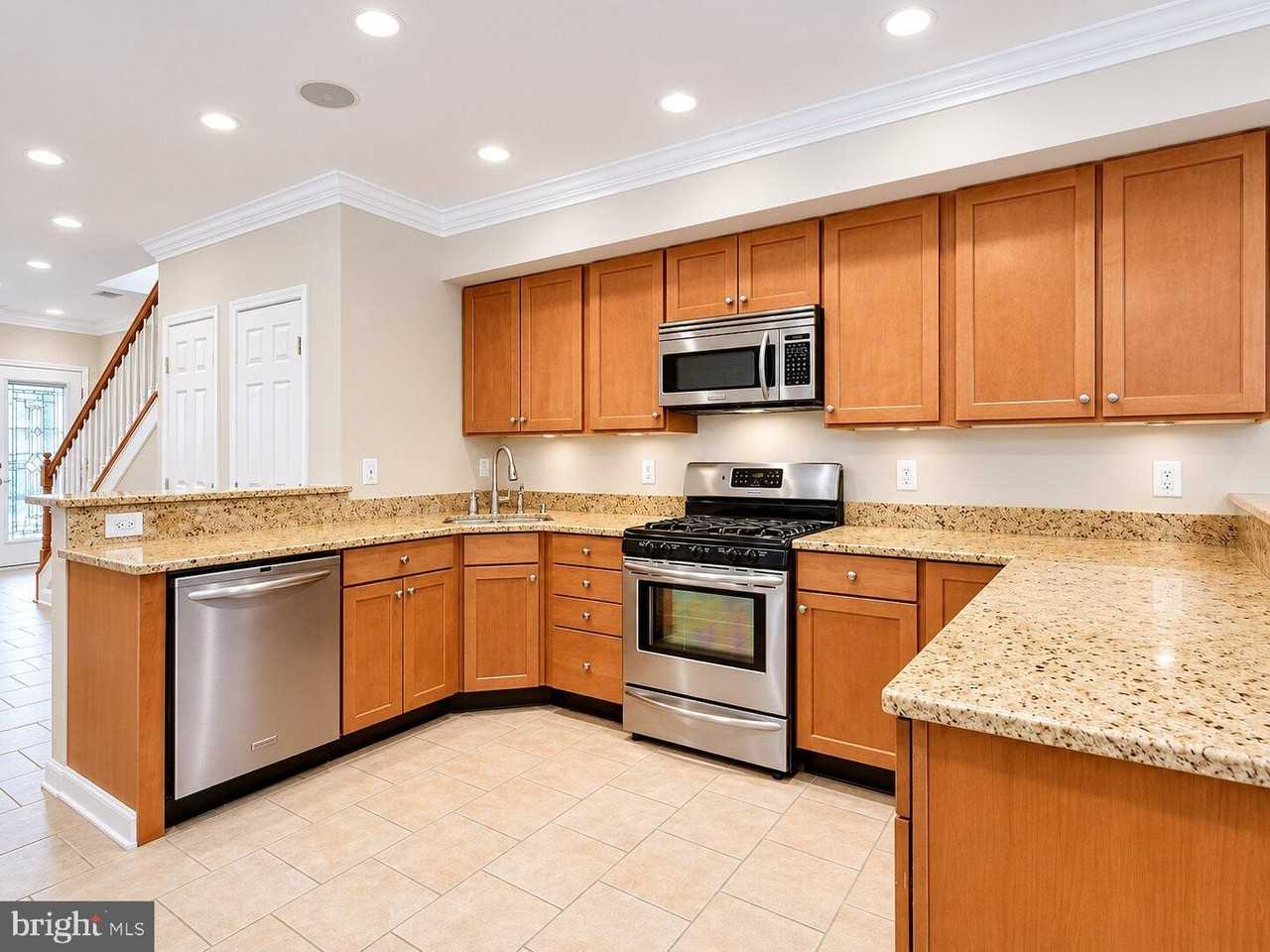 35 Rhode Island Ave Nw #A - Photo 4 of 20