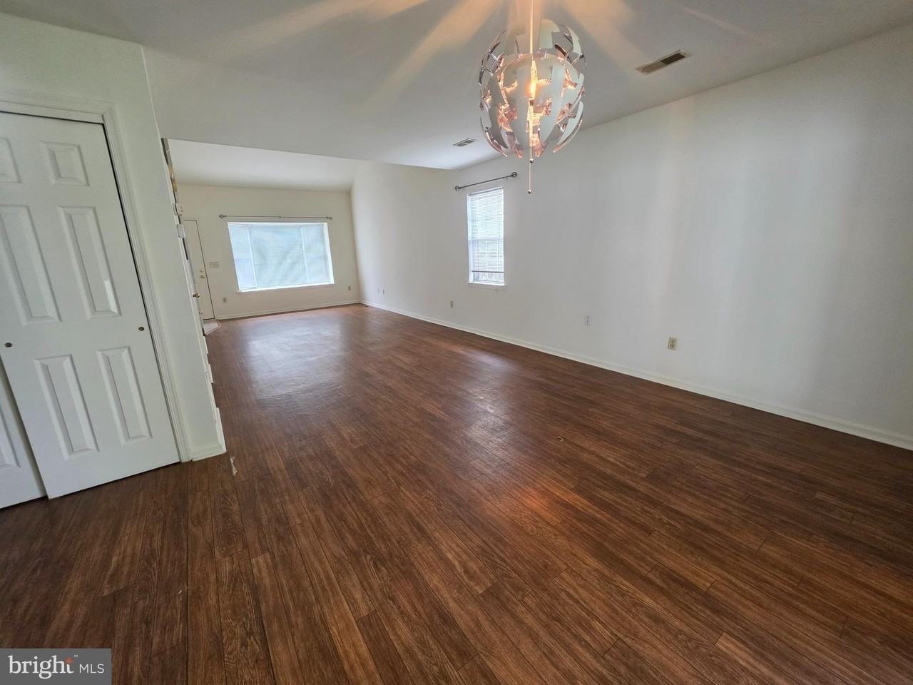 9 Gristmill Dr - Photo 6 of 39
