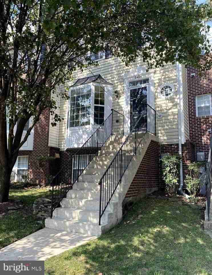 2484 Revere Ct #27B - Photo 2 of 21