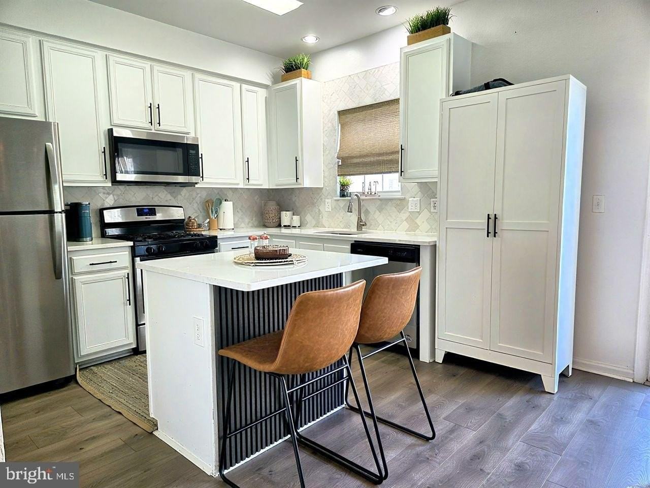 2484 Revere Ct #27B - Photo 7 of 21