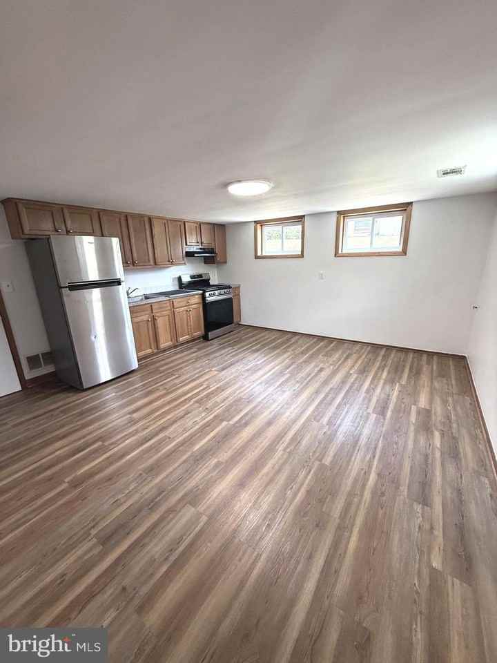 2800 Shirey Ave - Photo 7 of 16