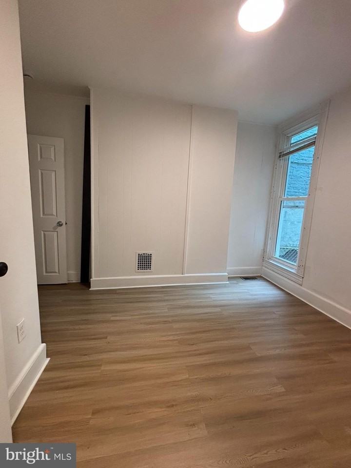 2023 Division St - Photo 5 of 12