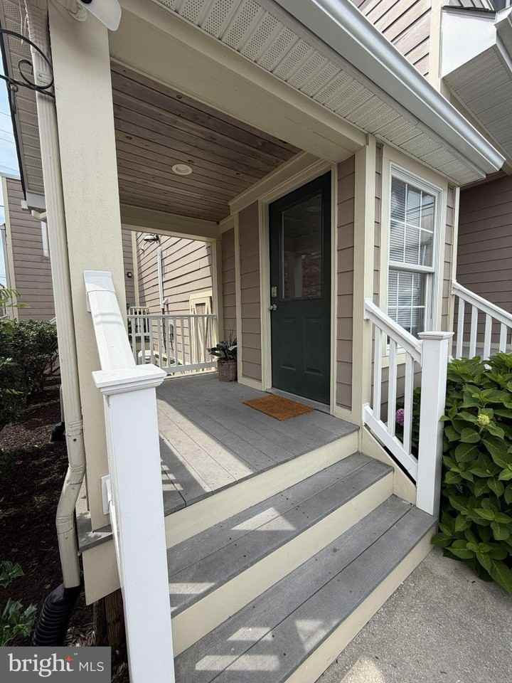 600 Charles St #C - Photo 2 of 16