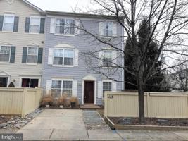 featured image of 123 Heathfield Dr