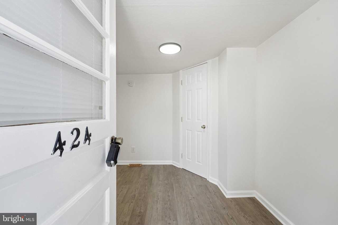 424 N Bentz St - Photo 3 of 50