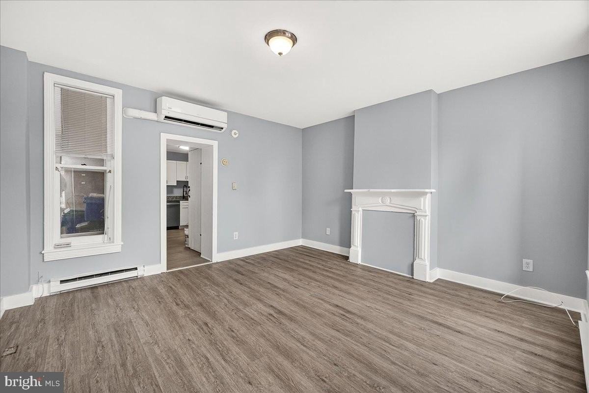 13 W All Saints St - Photo 7 of 50
