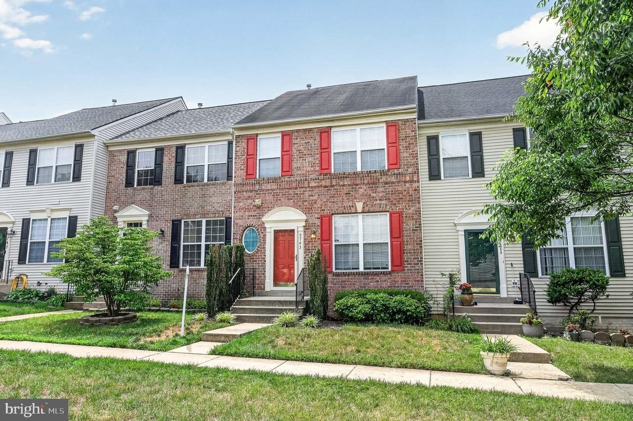9743 Quiet Brook Ln - Photo 2 of 42
