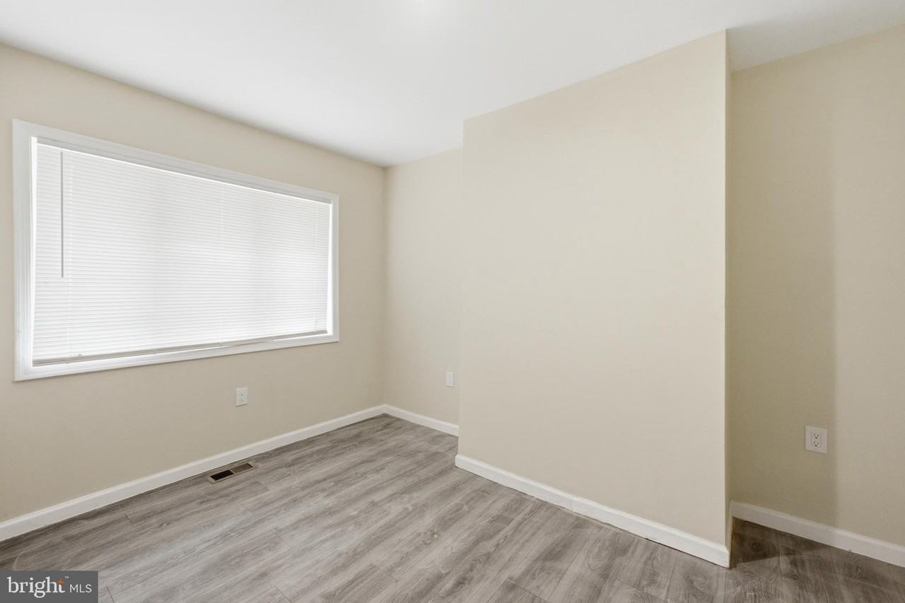 93 Washington St #1 - Photo 6 of 16