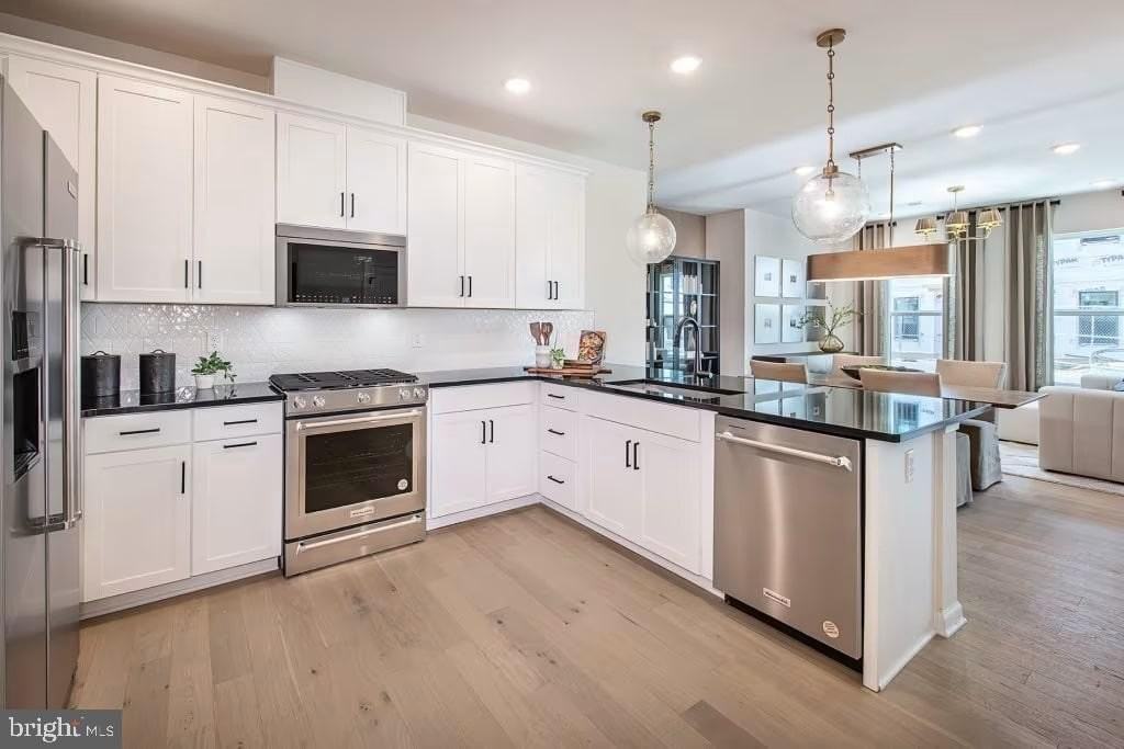 512 Reading Ct - Photo 7 of 19